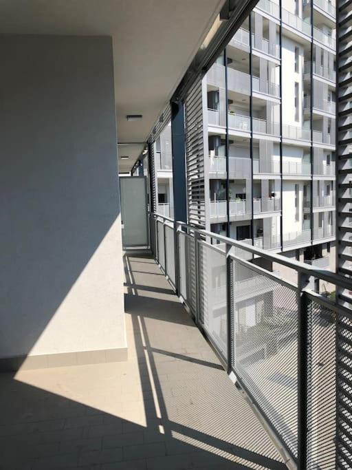 Luxury 3 Bedroom Apartment 100 Mq Next To Rho Fiera And San Siro Milan Bagian luar foto