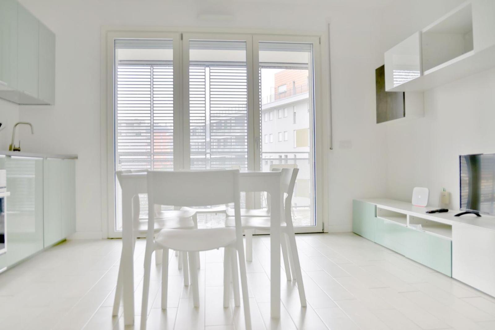 Luxury 3 Bedroom Apartment 100 Mq Next To Rho Fiera And San Siro Milan Bagian luar foto